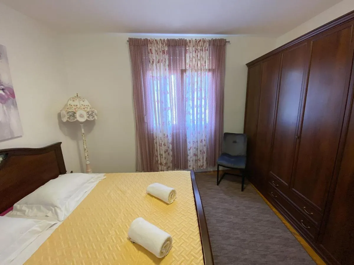Holiday home Staro Selo Sukosan Villa